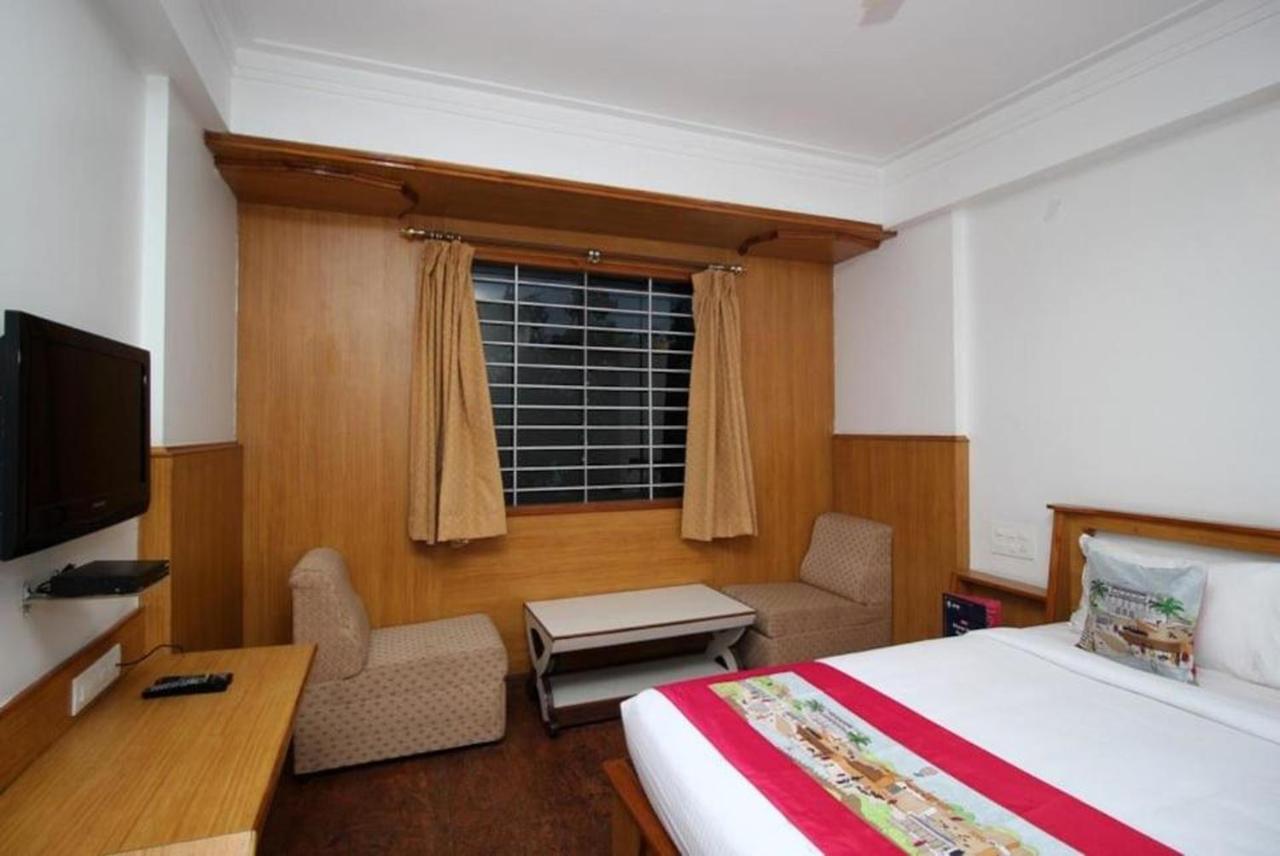 The Mahendra Hotels Mysore Bagian luar foto