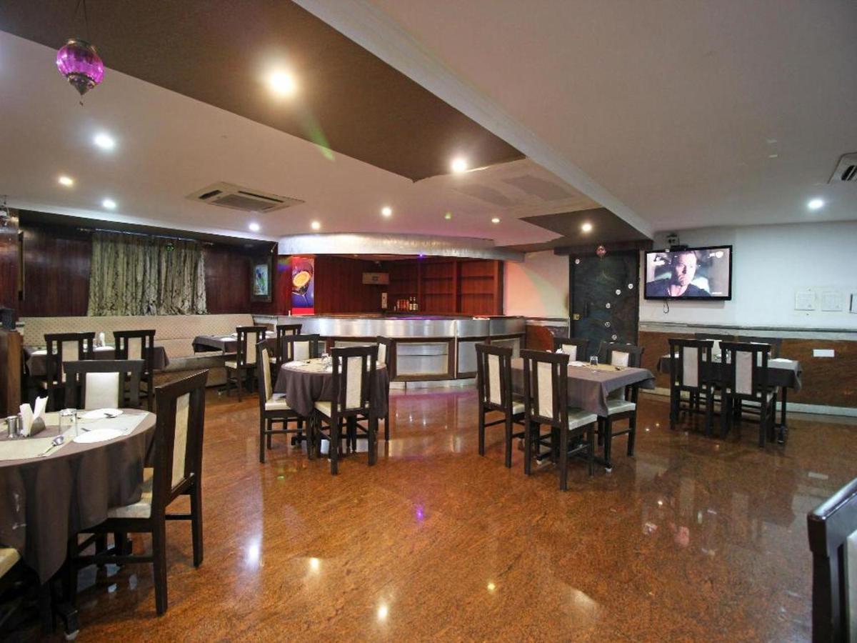 The Mahendra Hotels Mysore Bagian luar foto